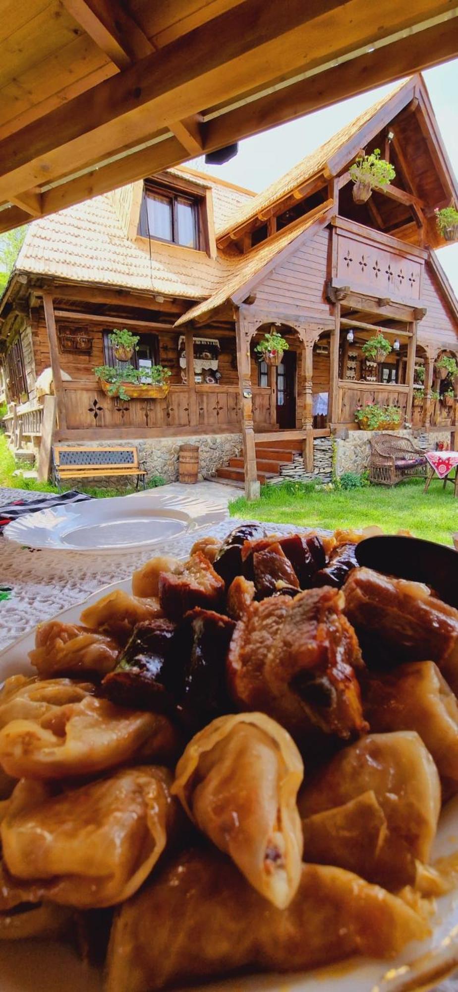 Pensiunea Rustic Oncesti 外观 照片
